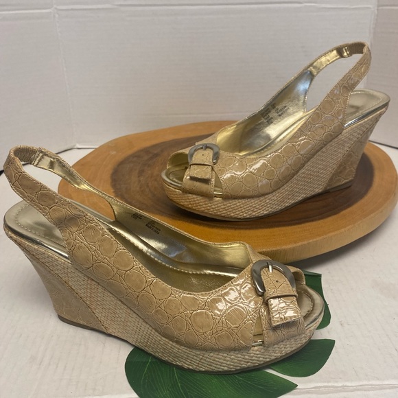 Cloudwalkers Aiana Faux Croc Slingback Wedges - Picture 1 of 9